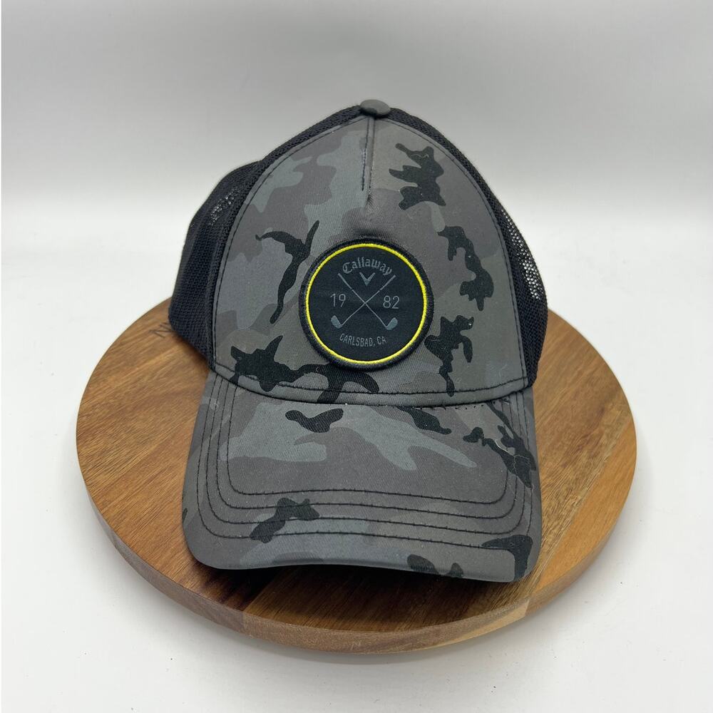 Callaway Golf Hat Gray Black Camo Trucker Snapback Mesh